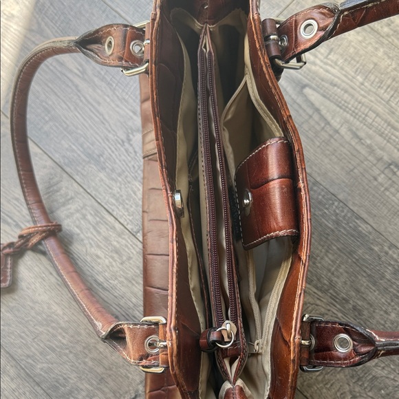 Anne Klein Vintage Brown Croc-Embossed Leather Shoulder Bag - Picture 4 of 5